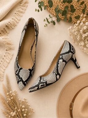 Naturalizer Snakeskin Print Pointed Toe Pumps Heels Women’s Size 10